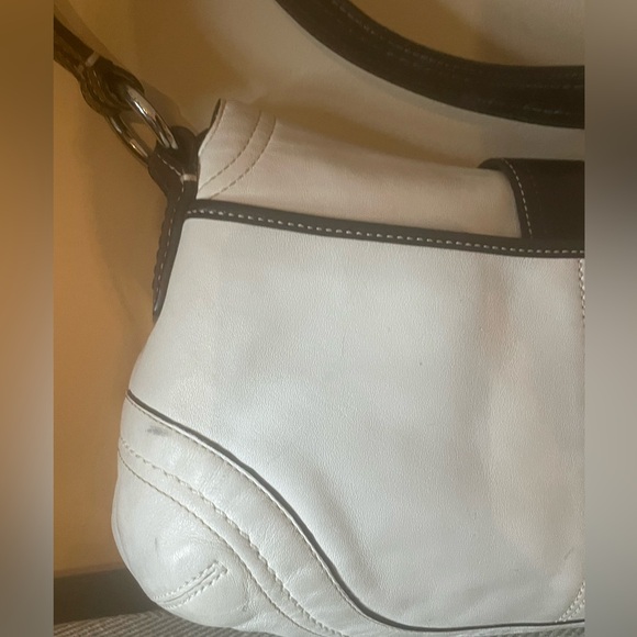 Y2K Coach F10910 Soho Leather Buckle Flap Hobo Bag w/matching wallet - Picture 10 of 13